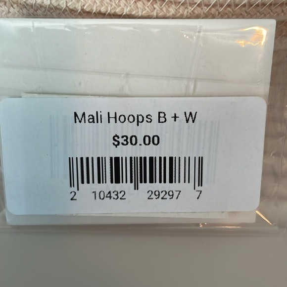 Nat & Noor Hoops - Picture 3 of 3